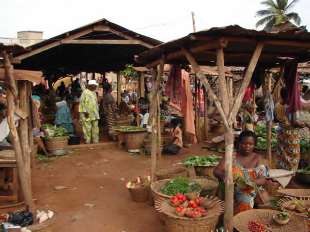 Togo kak. Lomé Grand Market того. Naelle Togo. Togo mashenasi. History Togo.