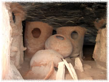 Les grottes et greniers de Nano et Maproug à Dapaong - Nord Togo